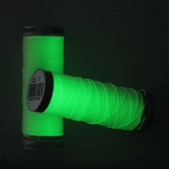 Нить люминесцентная Gutermann Glowy №110, 100 м 7 709808